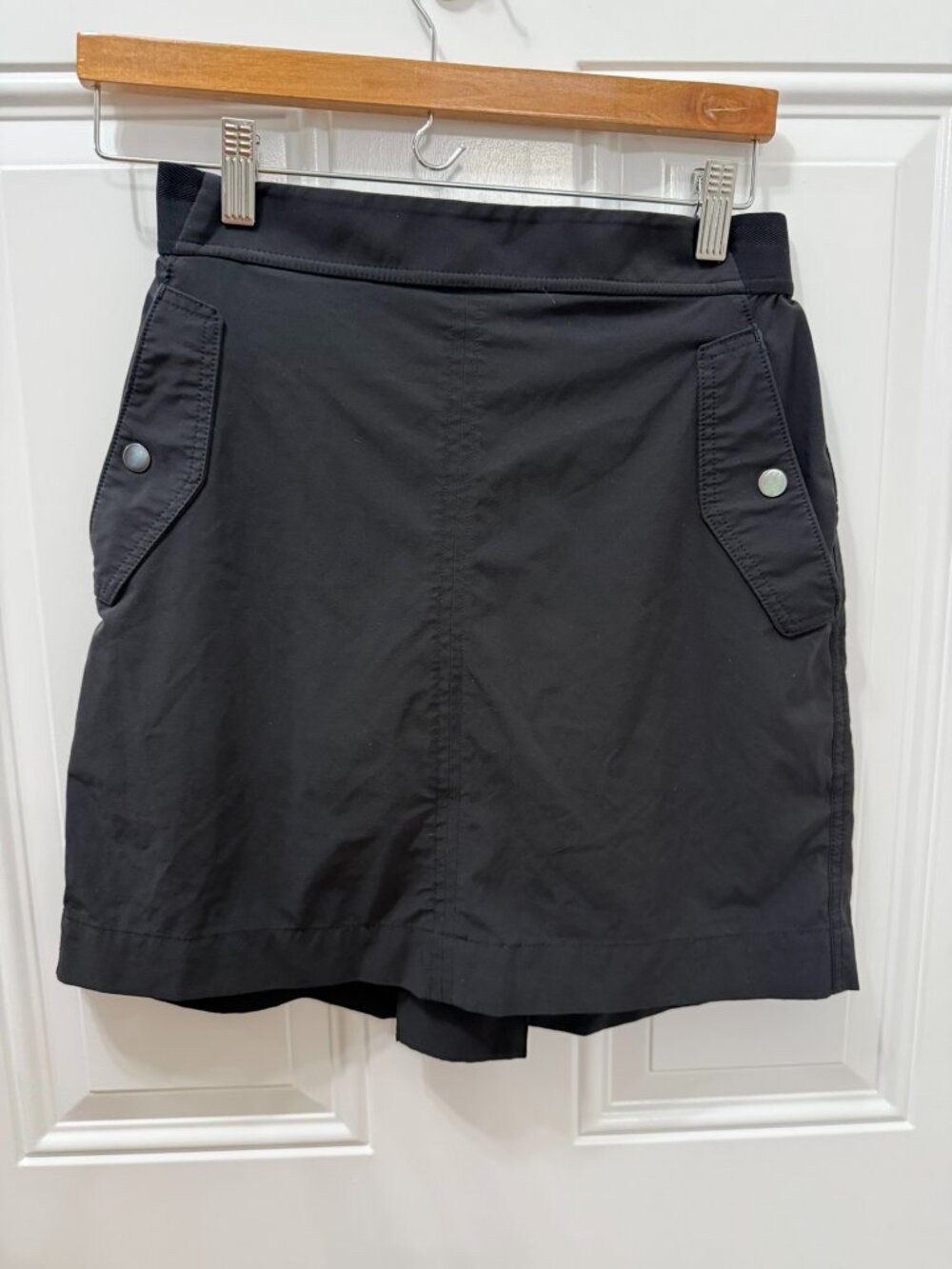 Athleta Black Skort Size 6 Built-In Shorts Athletic Skirt